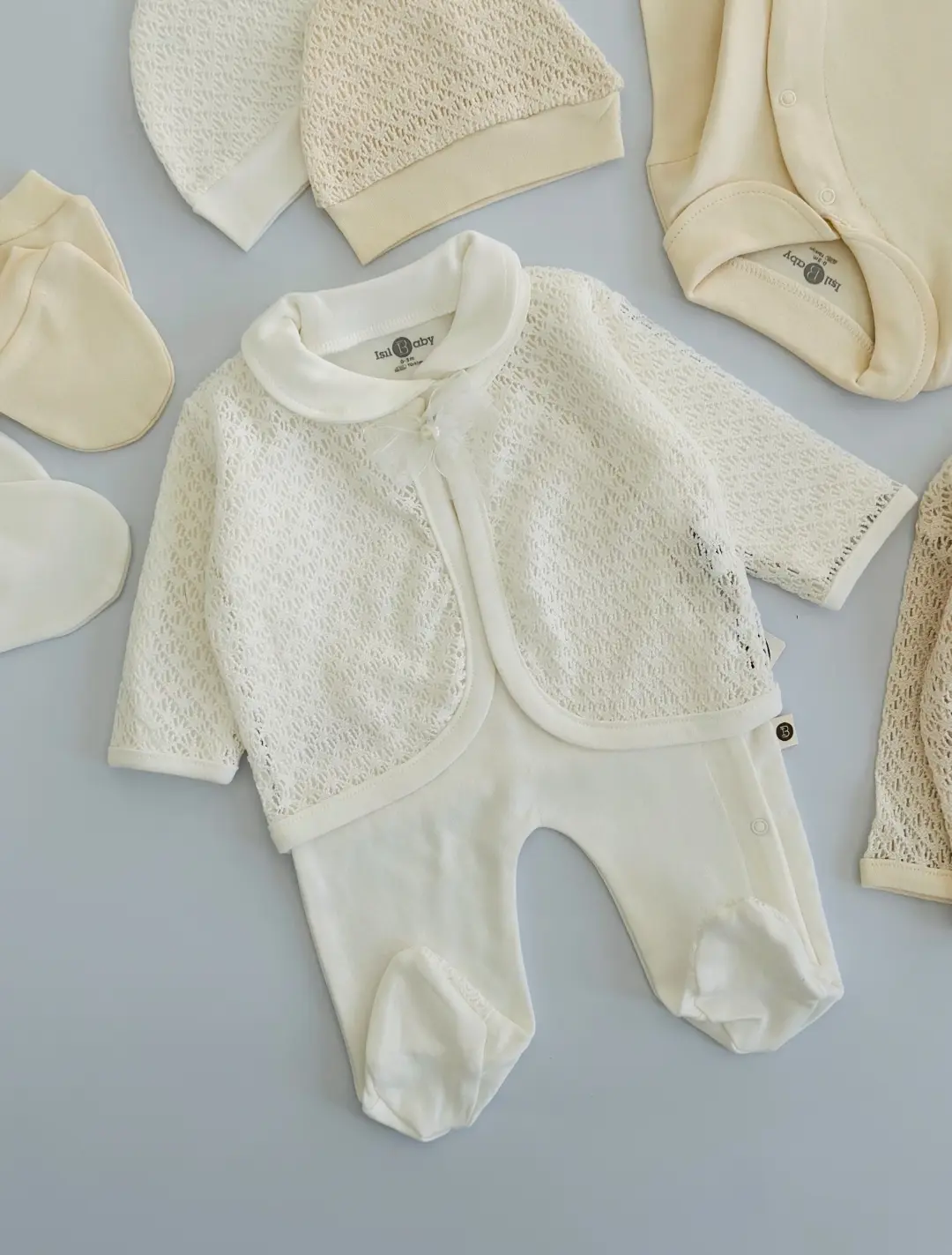 سرهمی دخترانه مجلسی ۴ تیکه برند Isilbaby