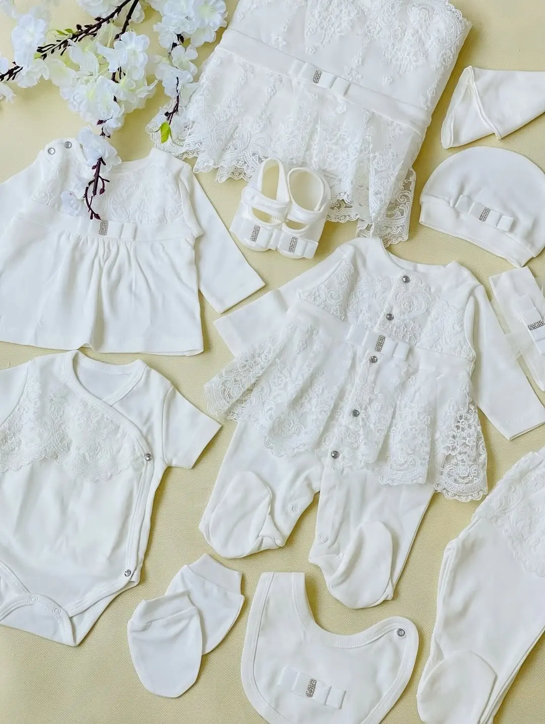 ۵ نکته برای انتخاب بهترین لباس بیمارستانی نوزاد ۲۰۲۵