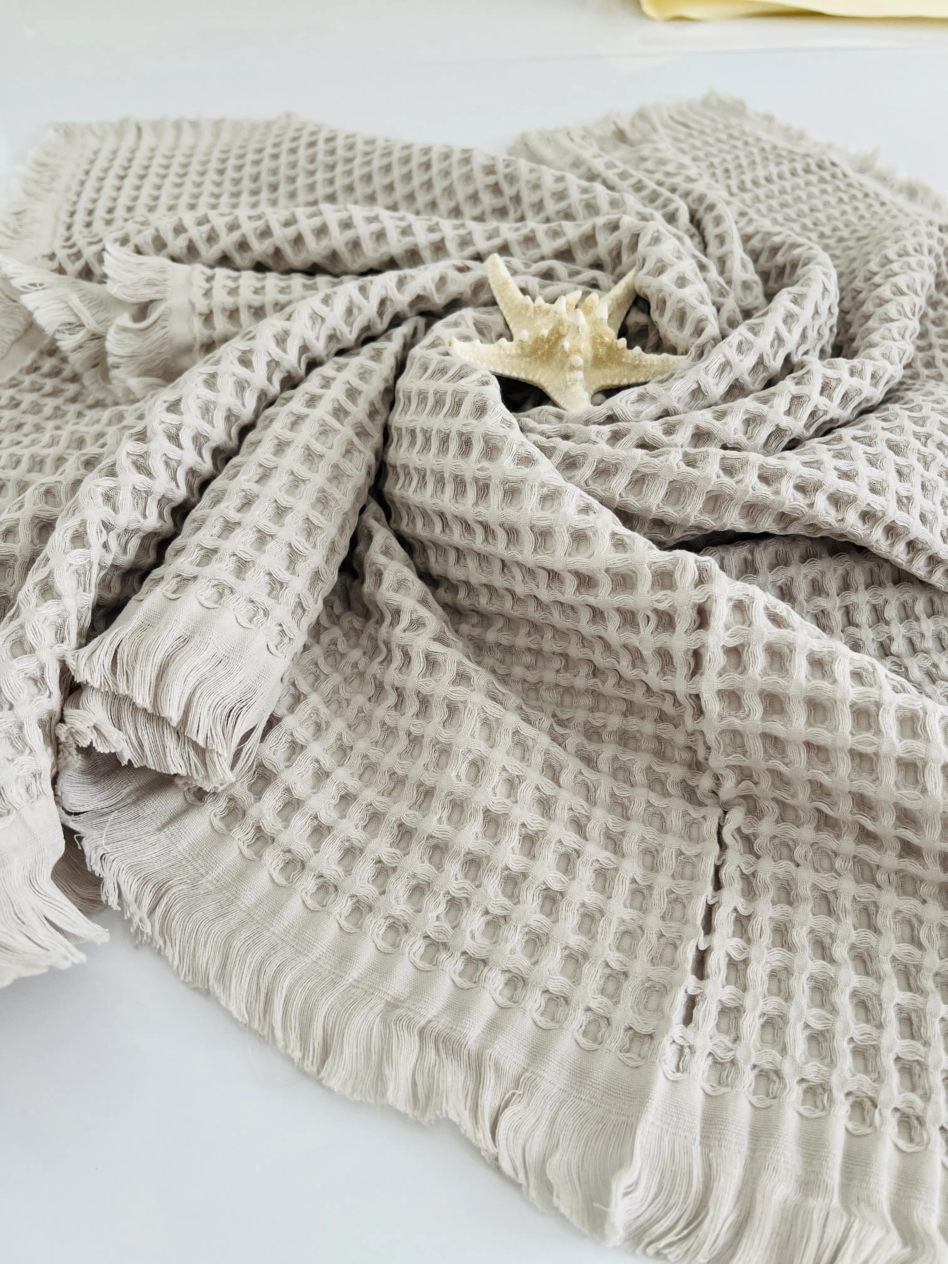 پتو دورپیچ نوزادی چهار فصل پارچه پیکه ترک طرح اندی واوا andywawa