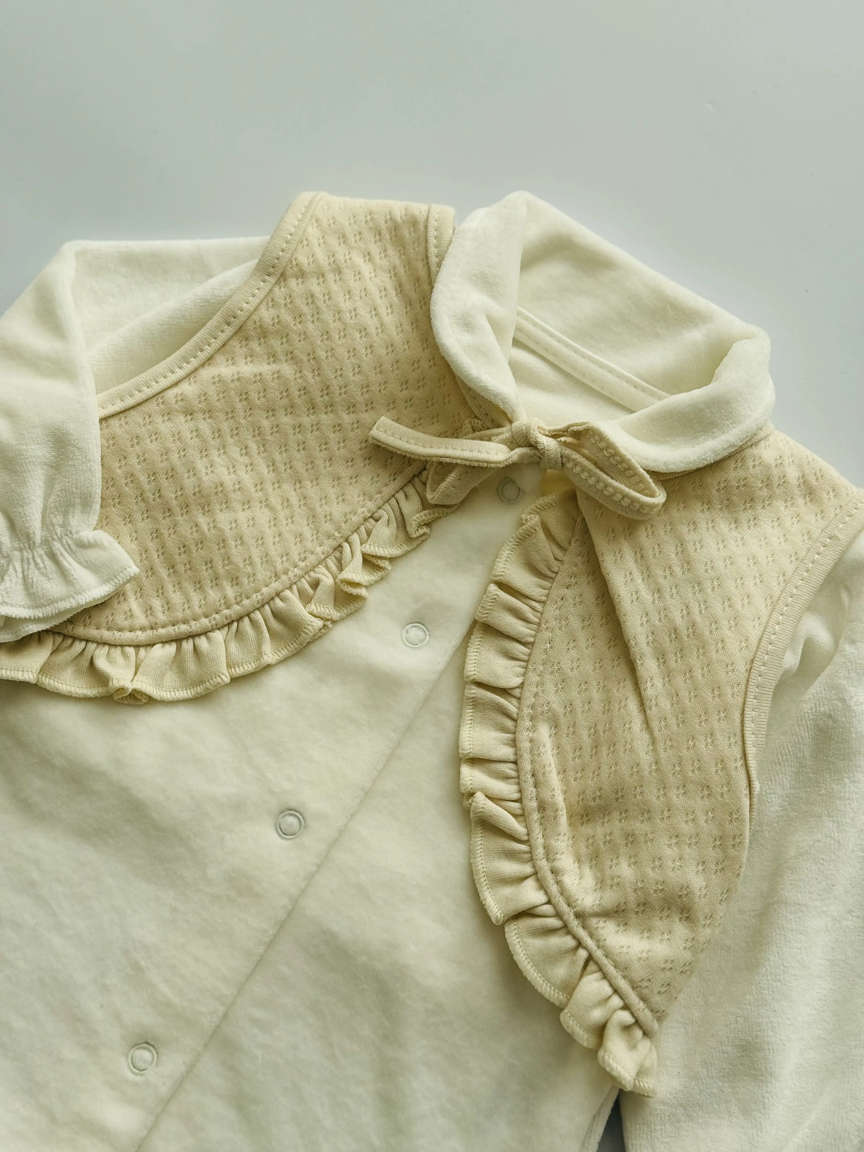 سرهمی مخمل دوتیکه ژیله دار برند Bebelinna